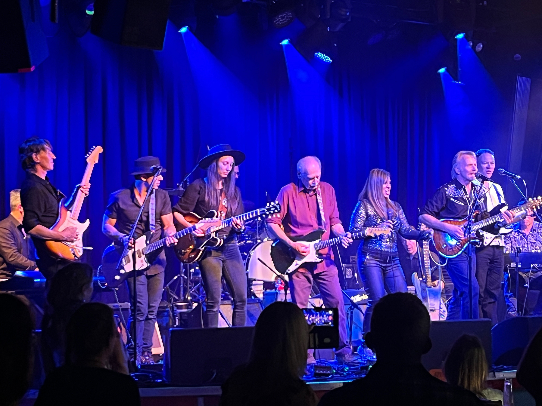 DaveHole2026-03-08GovernorHindmarshHotelAdelaideAustralia (3).jpg